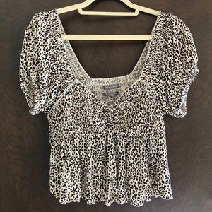 Like New Urban Outfitters Stretchy Peplum Style Leopard Print Top